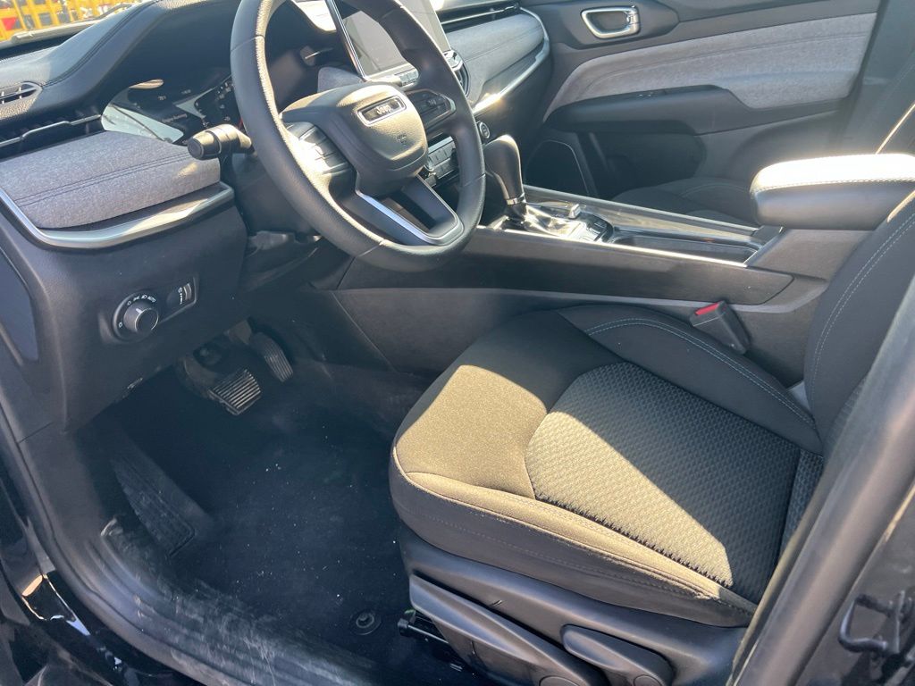 2023 Jeep Compass Sport Black at River Oaks CDJR