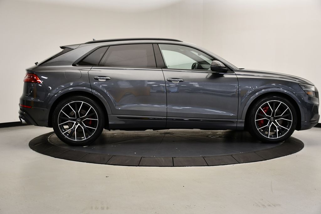 Thumbnail: 2022 Audi SQ8 - 6