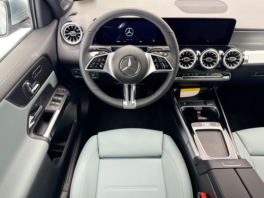 Thumbnail: 2026 Mercedes-Benz GLB - 10