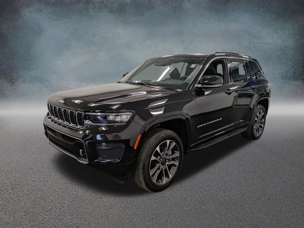 Diamond Black Crystal Pearlcoat 2025 Jeep Grand Cherokee SUV / Crossover Four-Wheel Drive 8-Speed Automatic