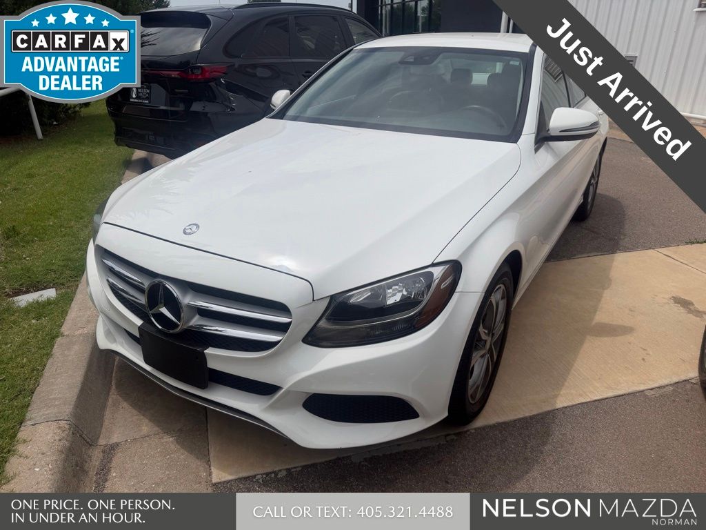 2016 Mercedes-Benz C-Class C300's photo