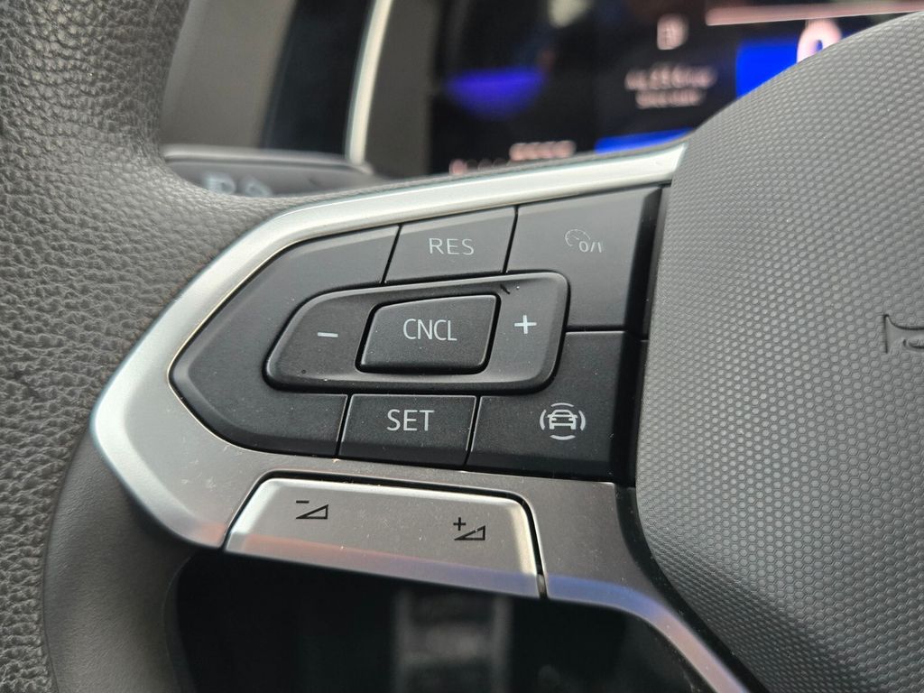 2023 Volkswagen Jetta - $17,800