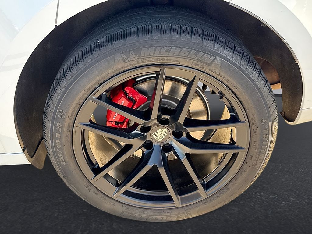 Thumbnail: 2022 Porsche Macan - 31