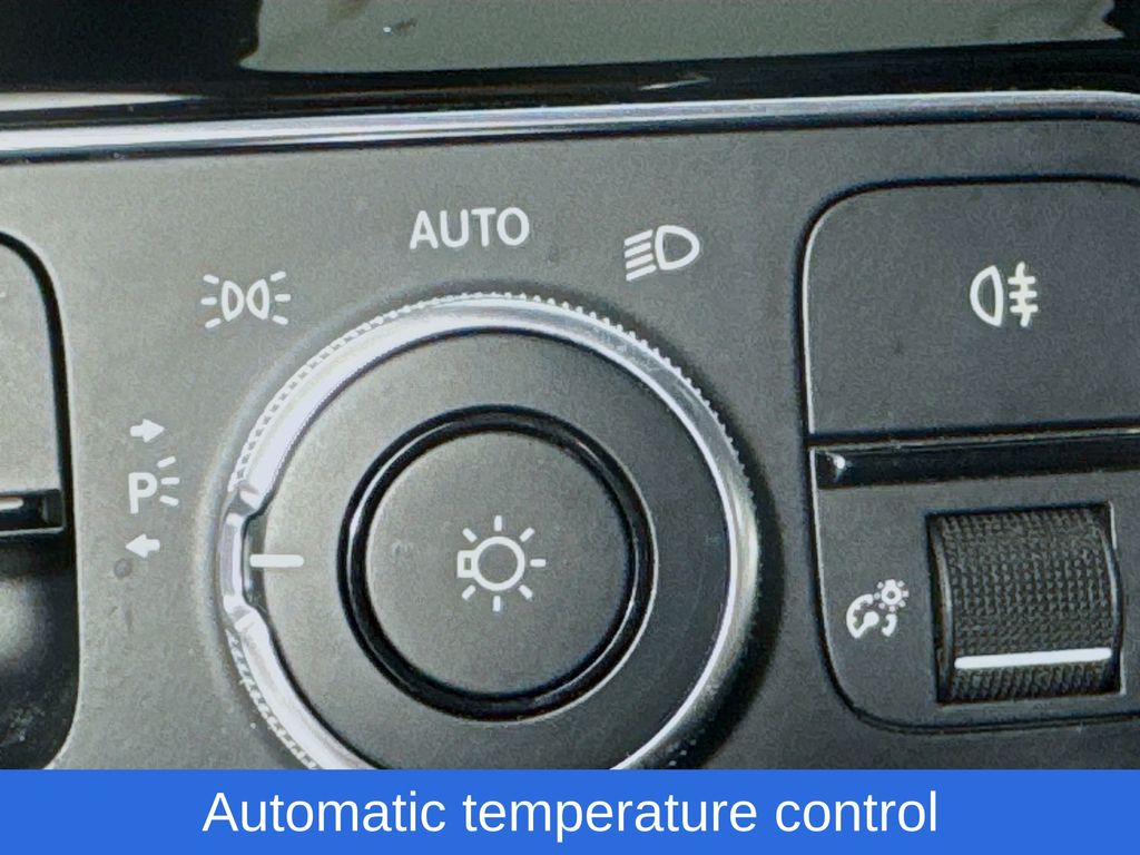 Used Car 2021 Mercedes-benz Cla  Cla 250 For Sale Under $25,000 In Austin, Texas