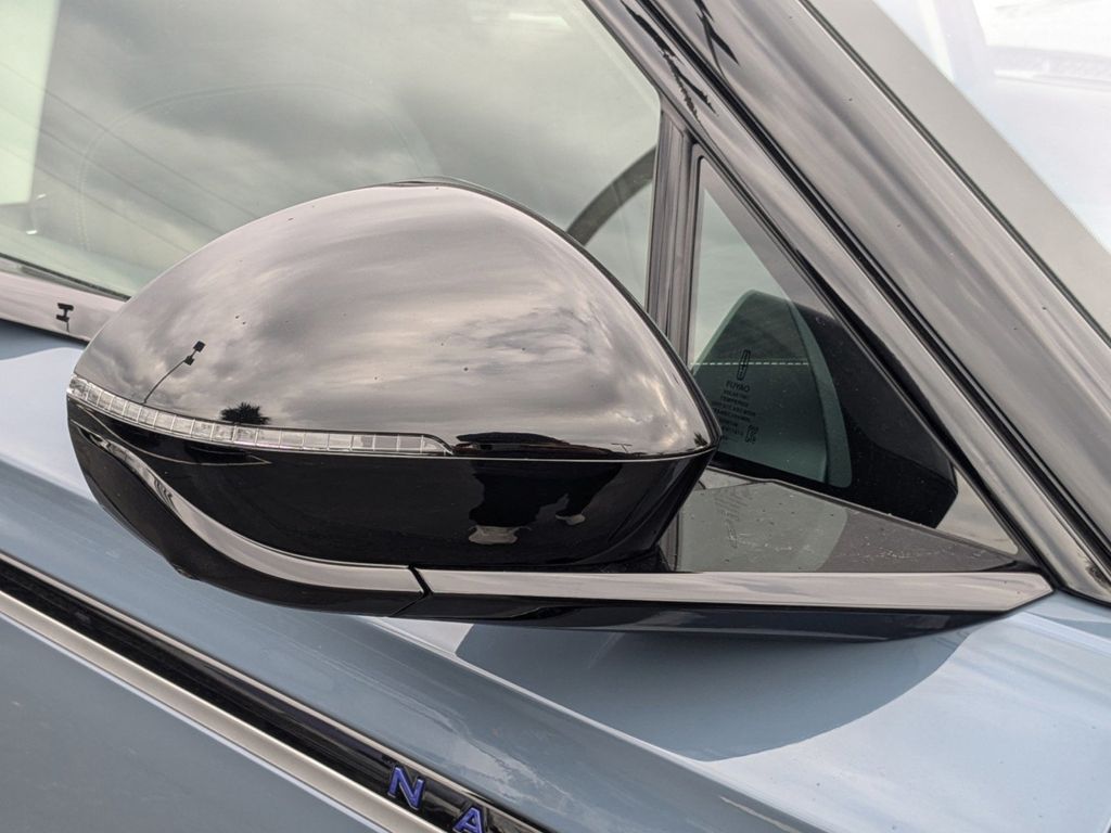 2025 Lincoln Nautilus Hybrid Reserve