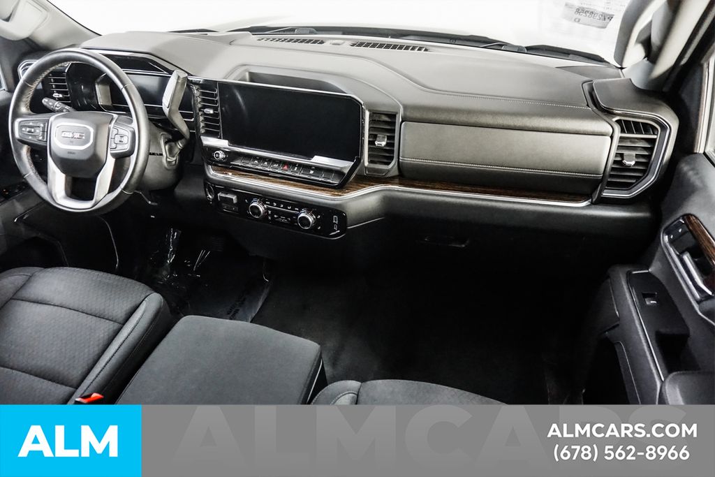 Used 2023 Black GMC Elevation image 21