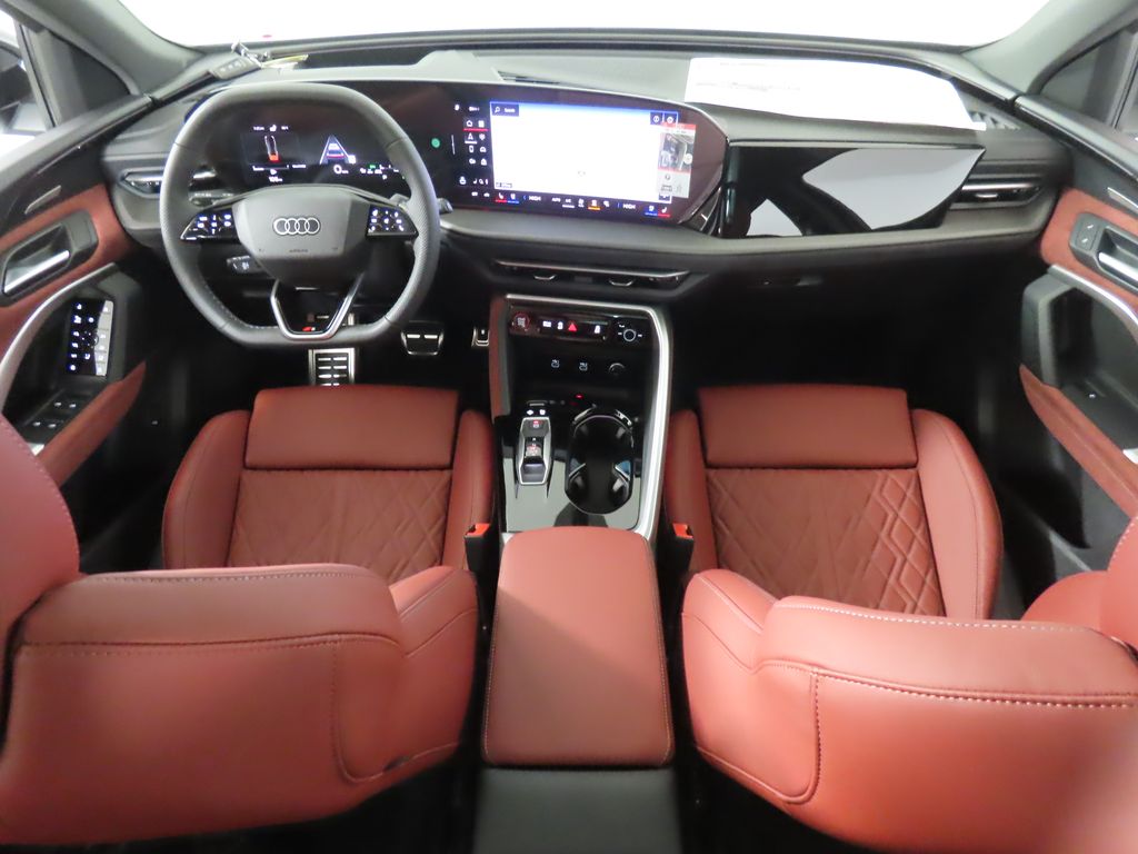 Thumbnail: 2025 Audi SQ5 - 10