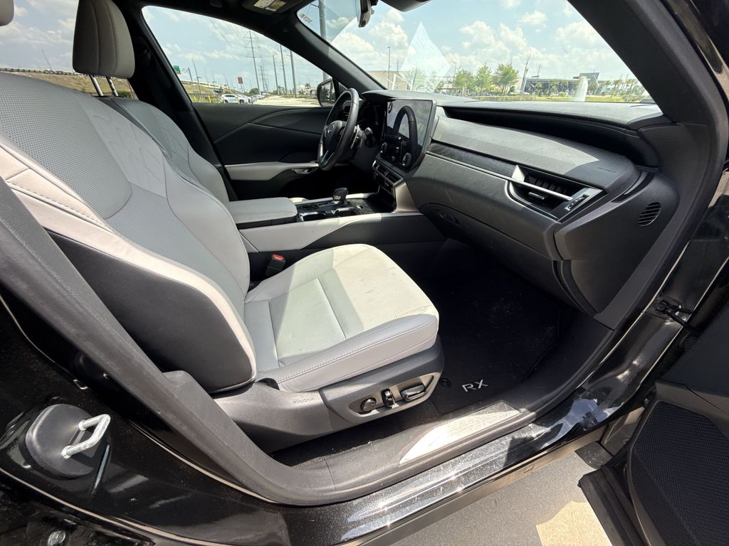 Thumbnail: 2023 Lexus RX - 15