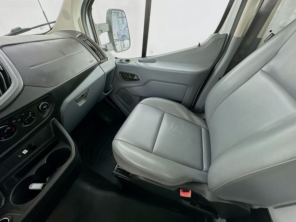 FordTransit-25011