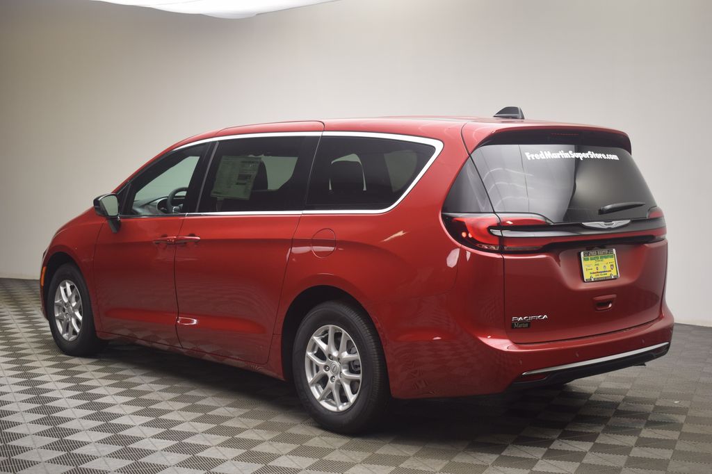 new 2026 Chrysler Pacifica car, priced at $40,580