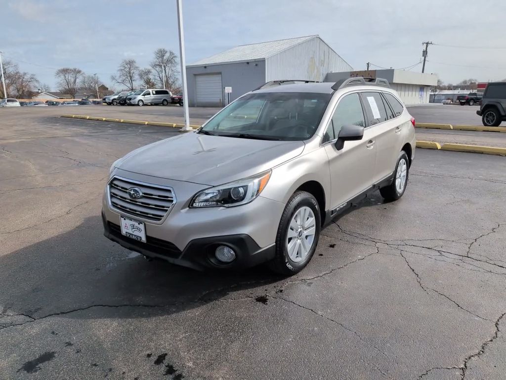 Used 2017 Gray Subaru 2.5i Premium image 2