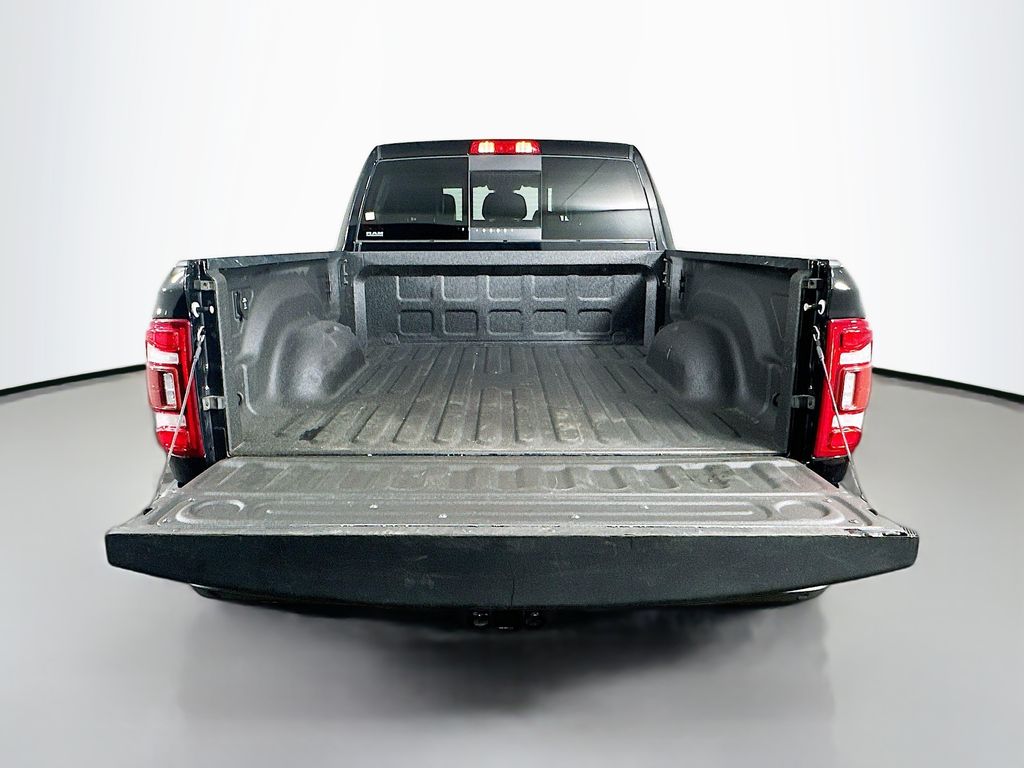 Used 2022 Black Ram Laramie image 30