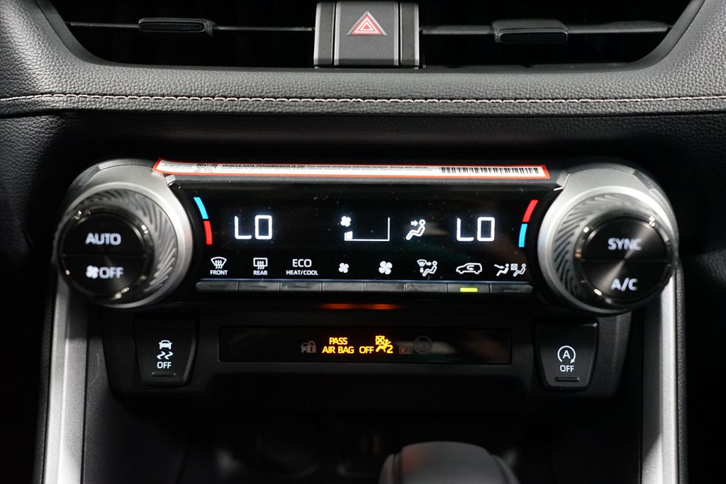 Thumbnail: 2025 Toyota RAV4 - 20