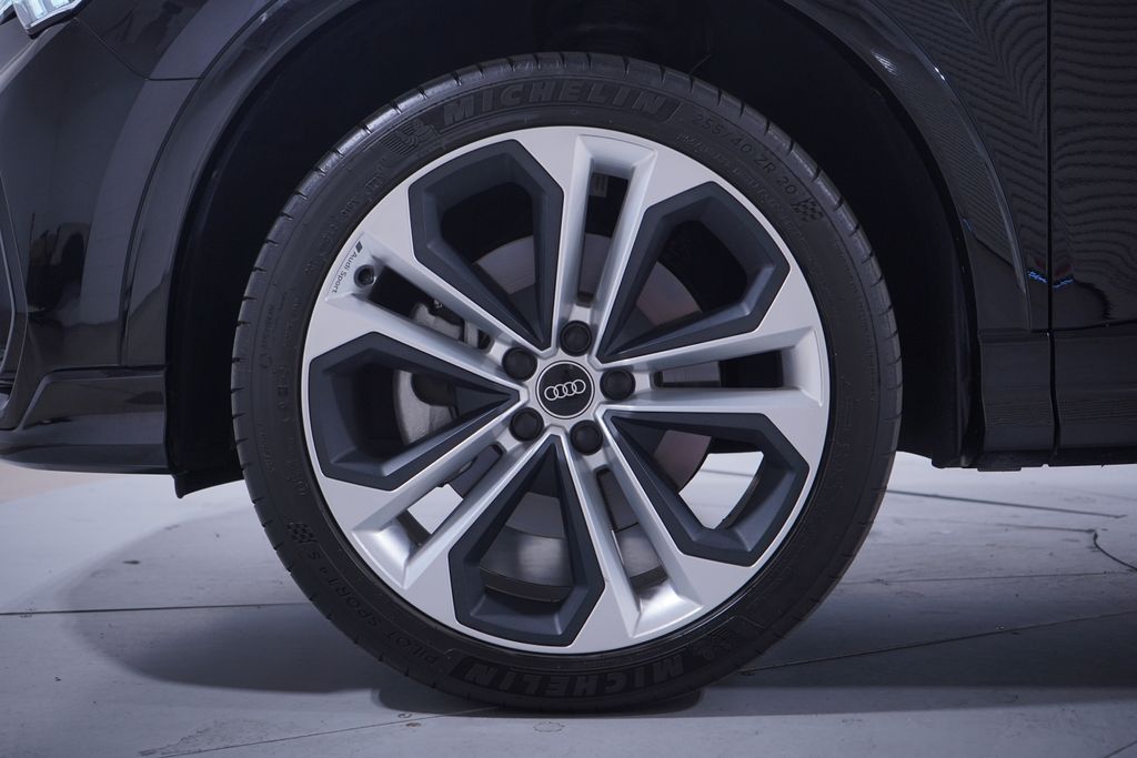 Thumbnail: 2022 Audi Q3 - 2