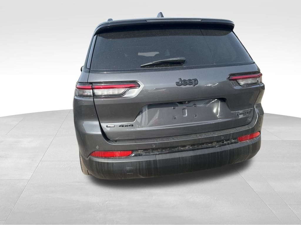 2022 Baltic Gray Metallic Clearcoat Jeep Grand Cherokee L Limited 4X4 SUV