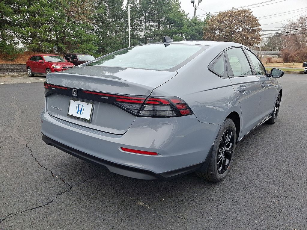 2025 Honda Accord SE 4