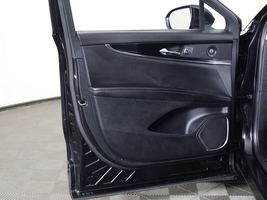 Used 2022 Black Lincoln Reserve image 27
