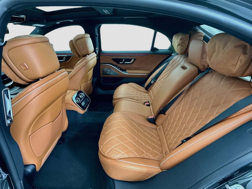 Thumbnail: 2027 Mercedes-Benz S-Class - 20