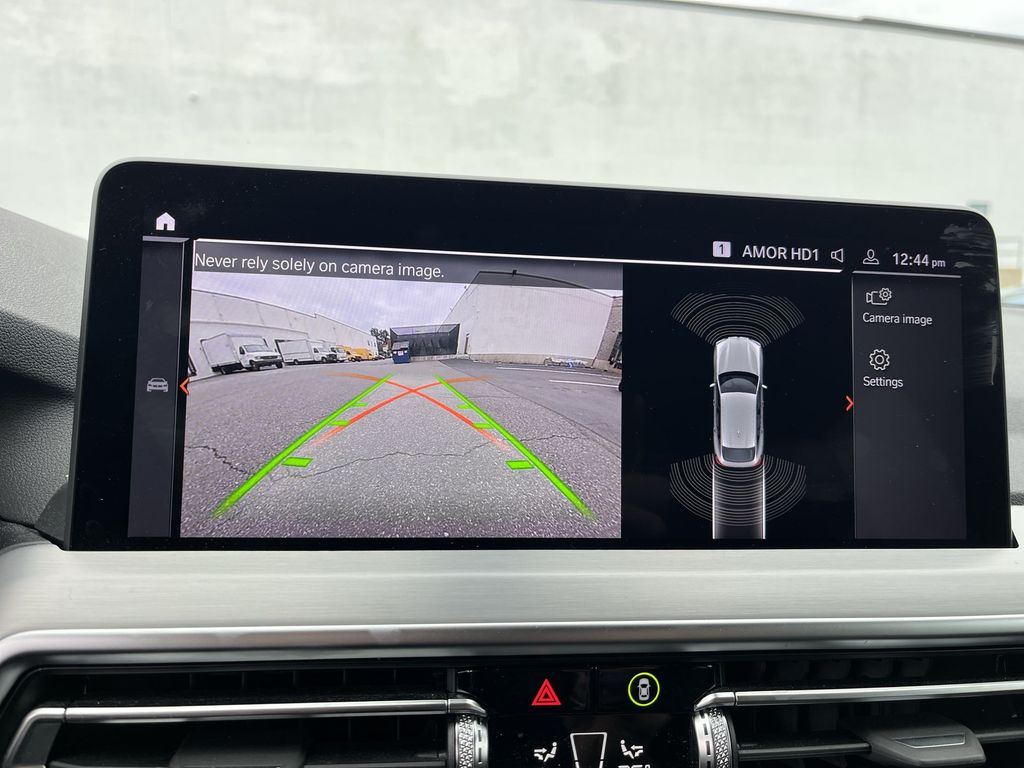 Thumbnail: 2023 BMW X4 - 16