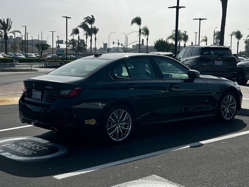 Thumbnail: 2023 BMW 3 Series - 5