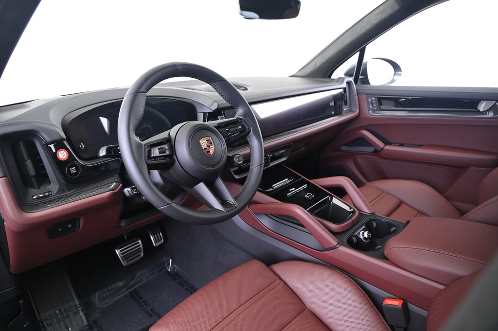 Thumbnail: 2026 Porsche Cayenne - 4