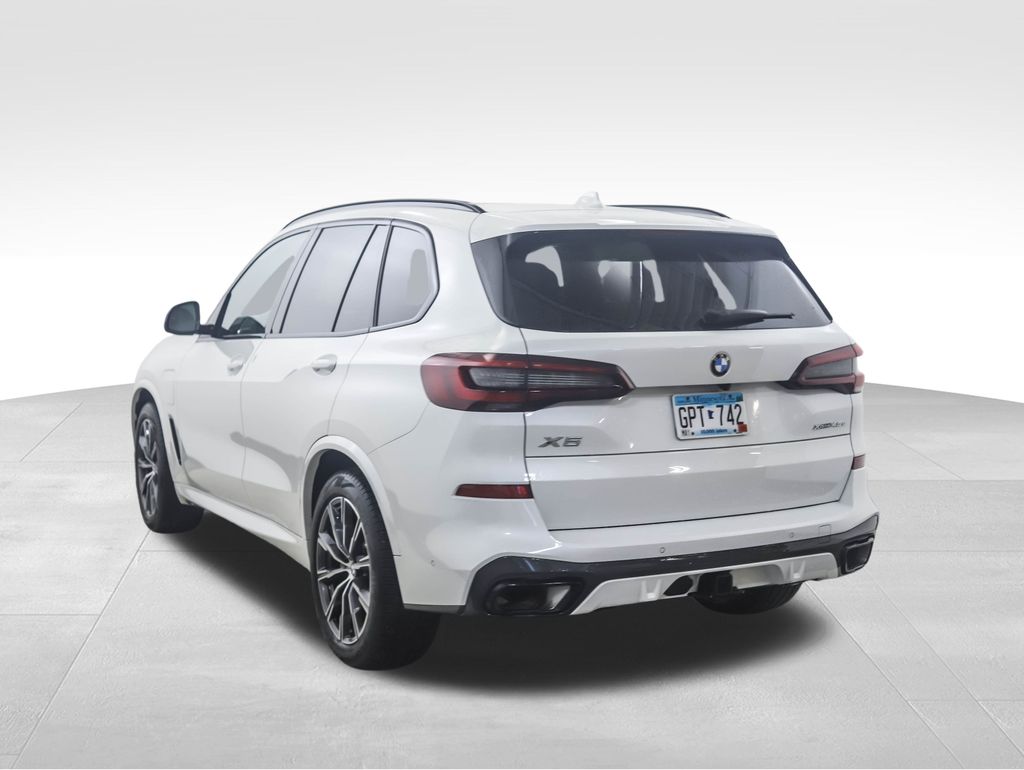 Thumbnail: 2021 BMW X5 - 3