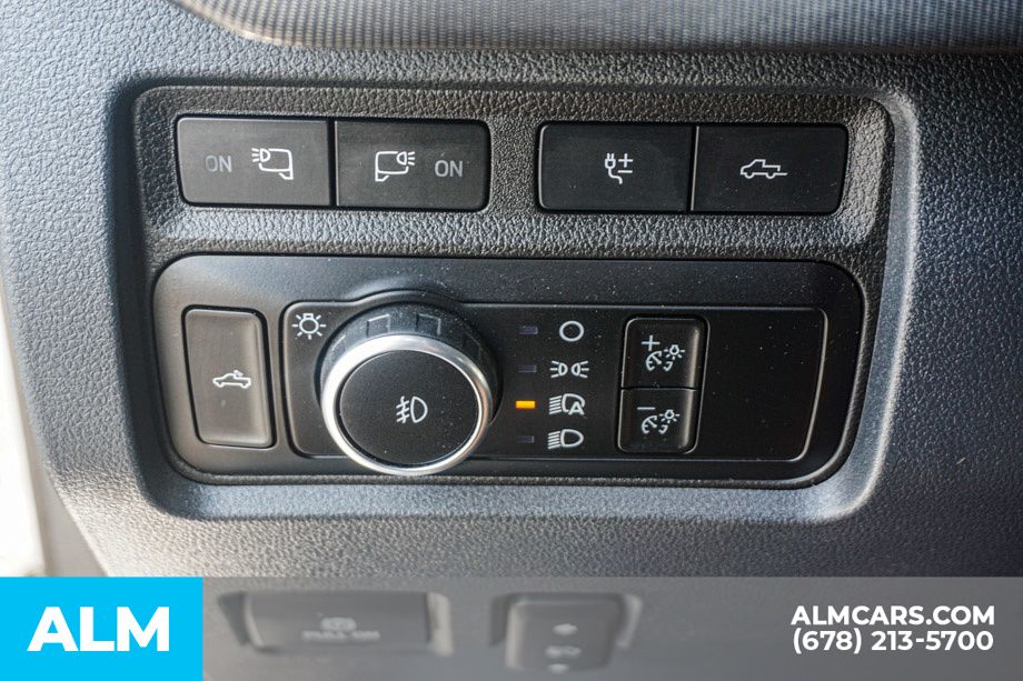Used 2023 Silver Ford Platinum image 48