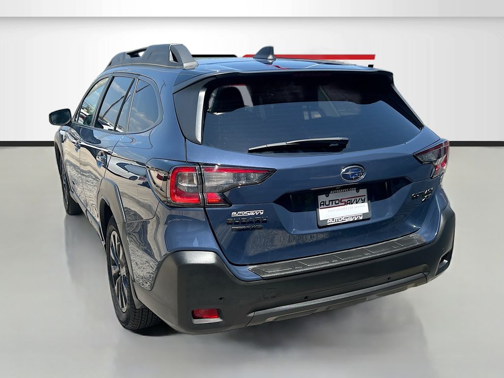 Used 2025 Blue Subaru Onyx Edition XT image 5