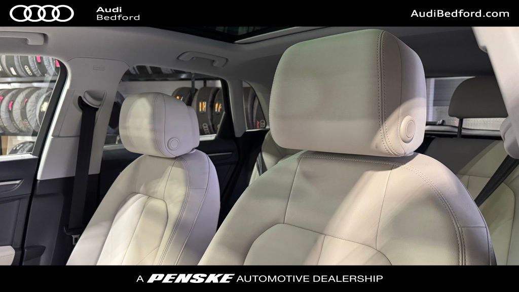 Thumbnail: 2023 Audi Q3 - 12