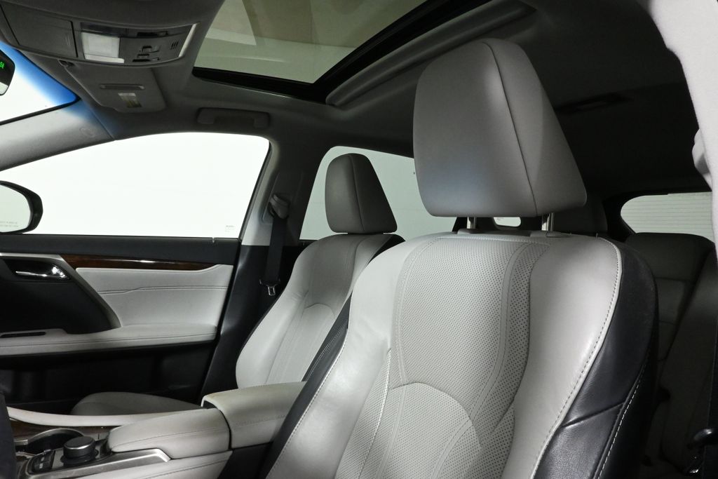 Thumbnail: 2019 Lexus RX - 4