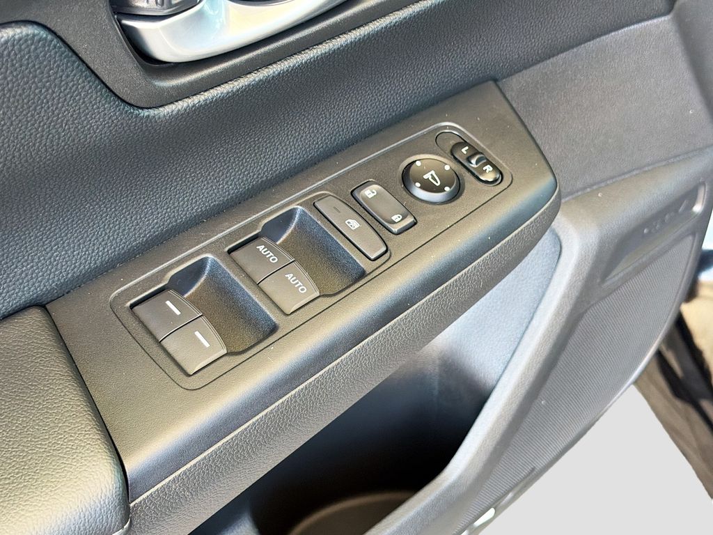 Thumbnail: 2024 Honda CR-V - 17