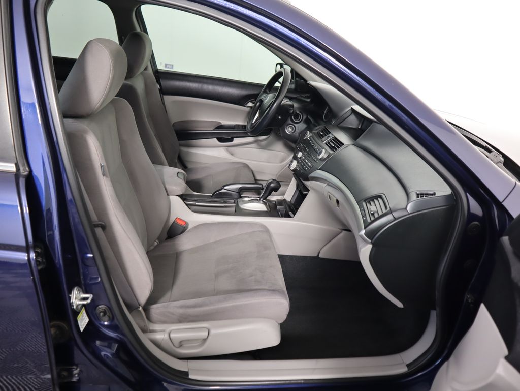 Thumbnail: 2012 Honda Accord - 19