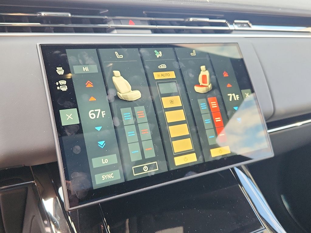 Thumbnail: 2024 Land Rover Range Rover Sport - 16