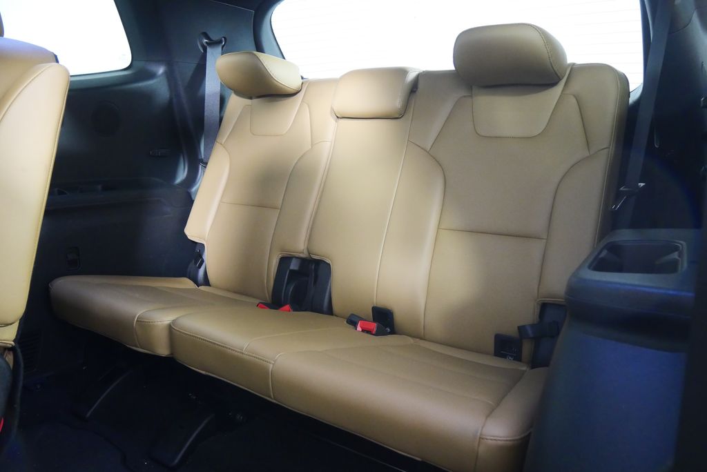 Thumbnail: 2021 Kia Telluride - 19