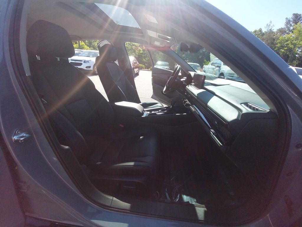 Used 2024  Honda Touring image 10
