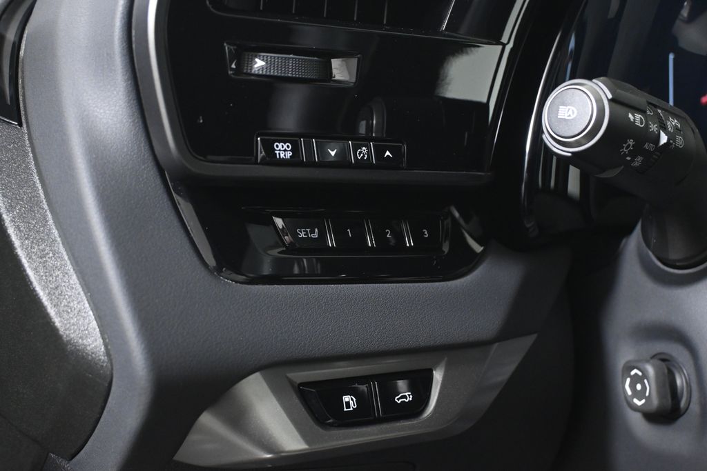 Thumbnail: 2025 Lexus RX - 27