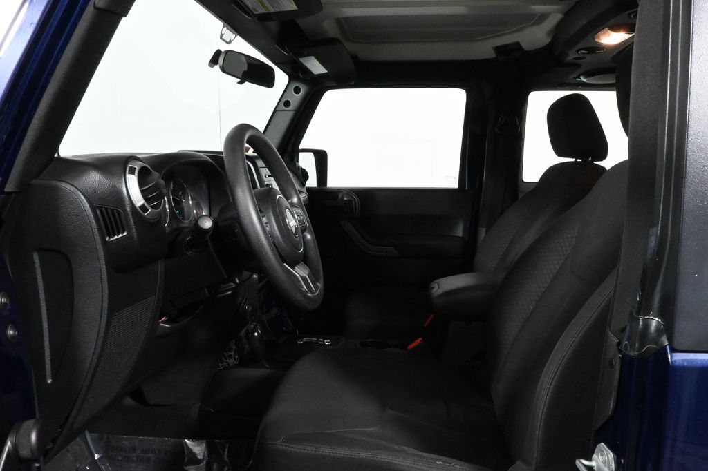 2013 Jeep Wrangler Sport 3