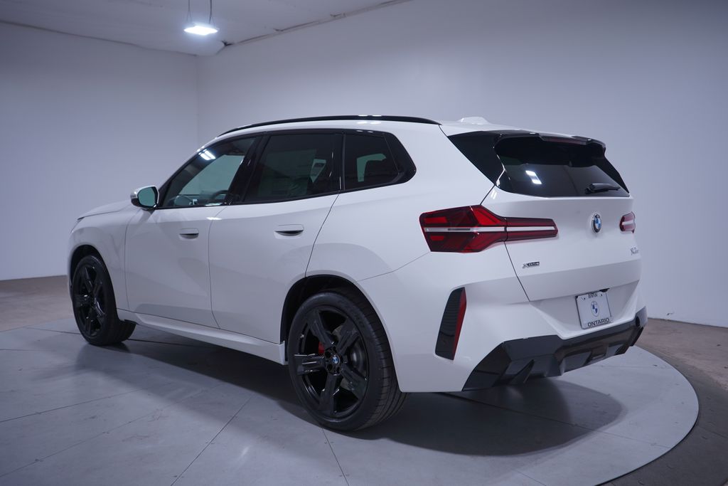 Thumbnail: 2026 BMW X3 - 3