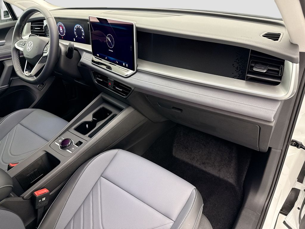 Thumbnail: 2026 Volkswagen Tiguan - 15