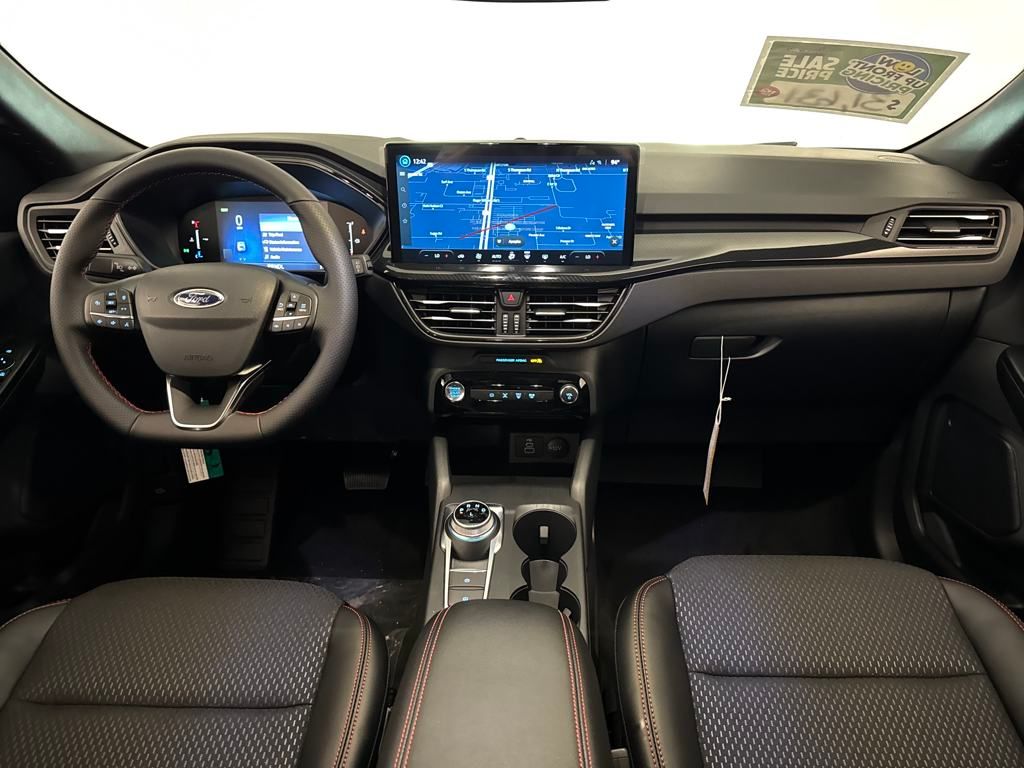 2025 Ford Escape Hybrid ST-Line photo 4