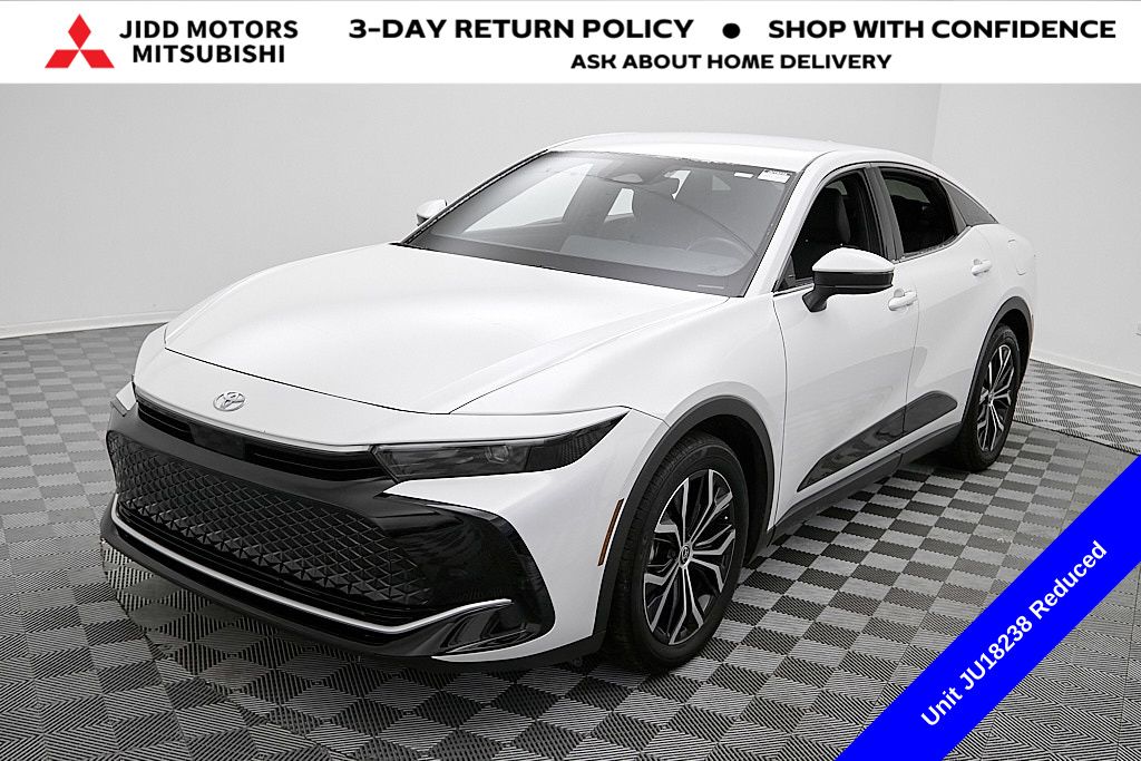 2023 Toyota Crown XLE AWD