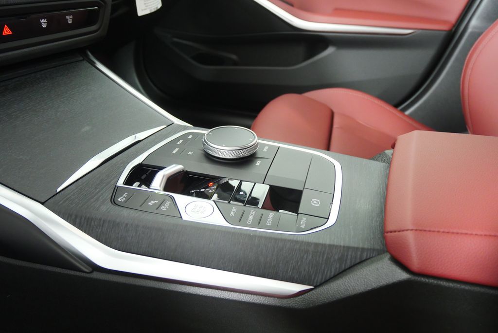 Thumbnail: 2026 BMW 3 Series - 21