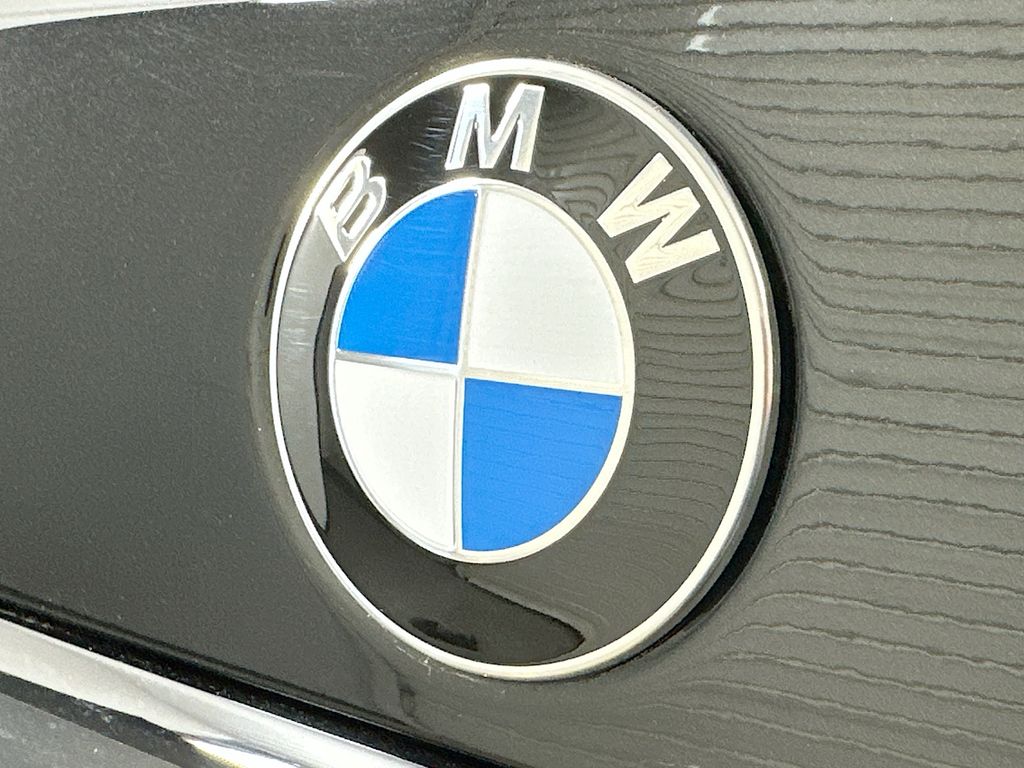 Thumbnail: 2026 BMW X7 - 22