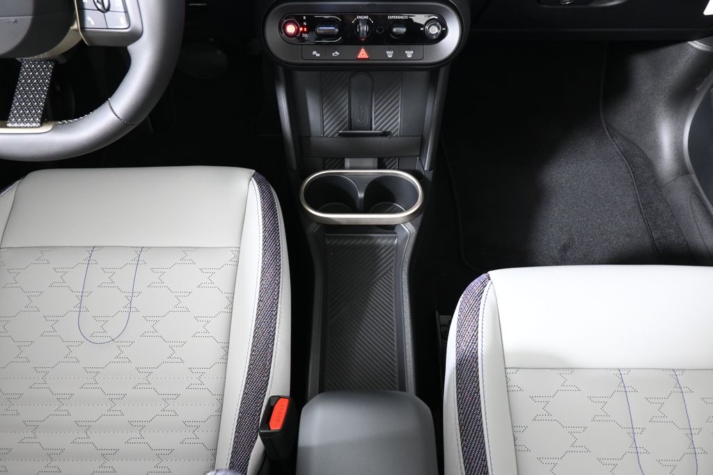 Thumbnail: 2026 MINI Cooper - 25