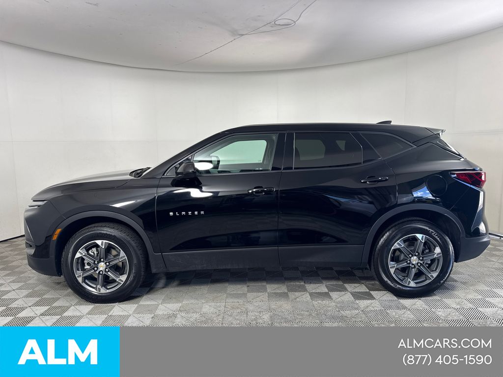 Used 2025 Black Chevrolet LT image 11