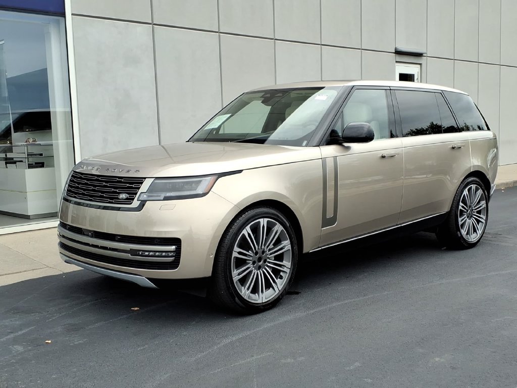 2025 Land Rover Range Rover P400 SE LWB AWD