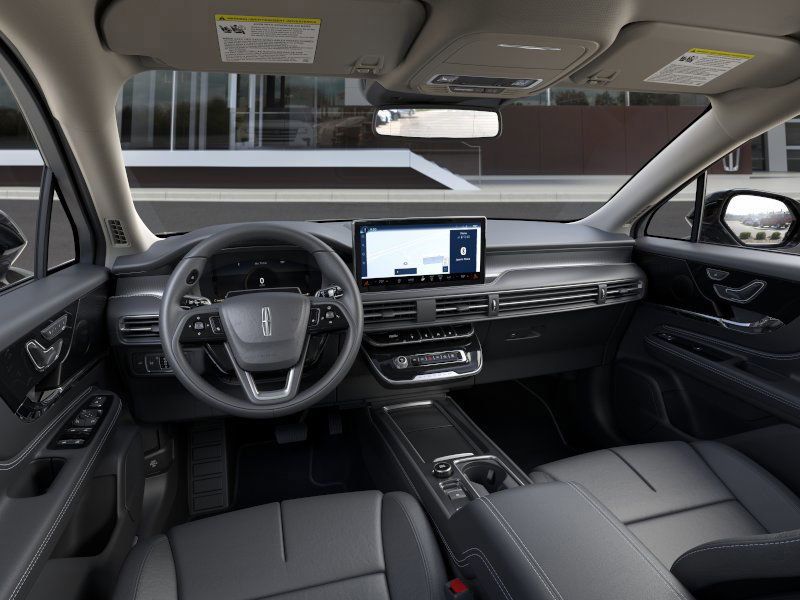 Thumbnail: 2025 Lincoln Corsair - 9