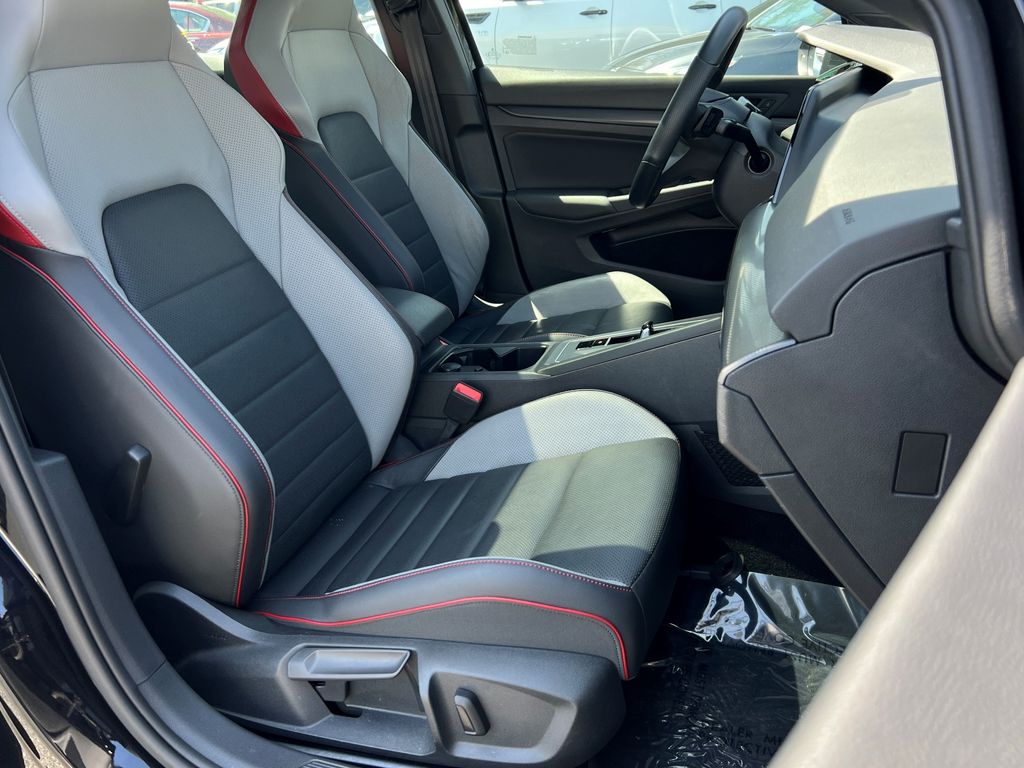 2022 Volkswagen Golf GTI 2.0T SE