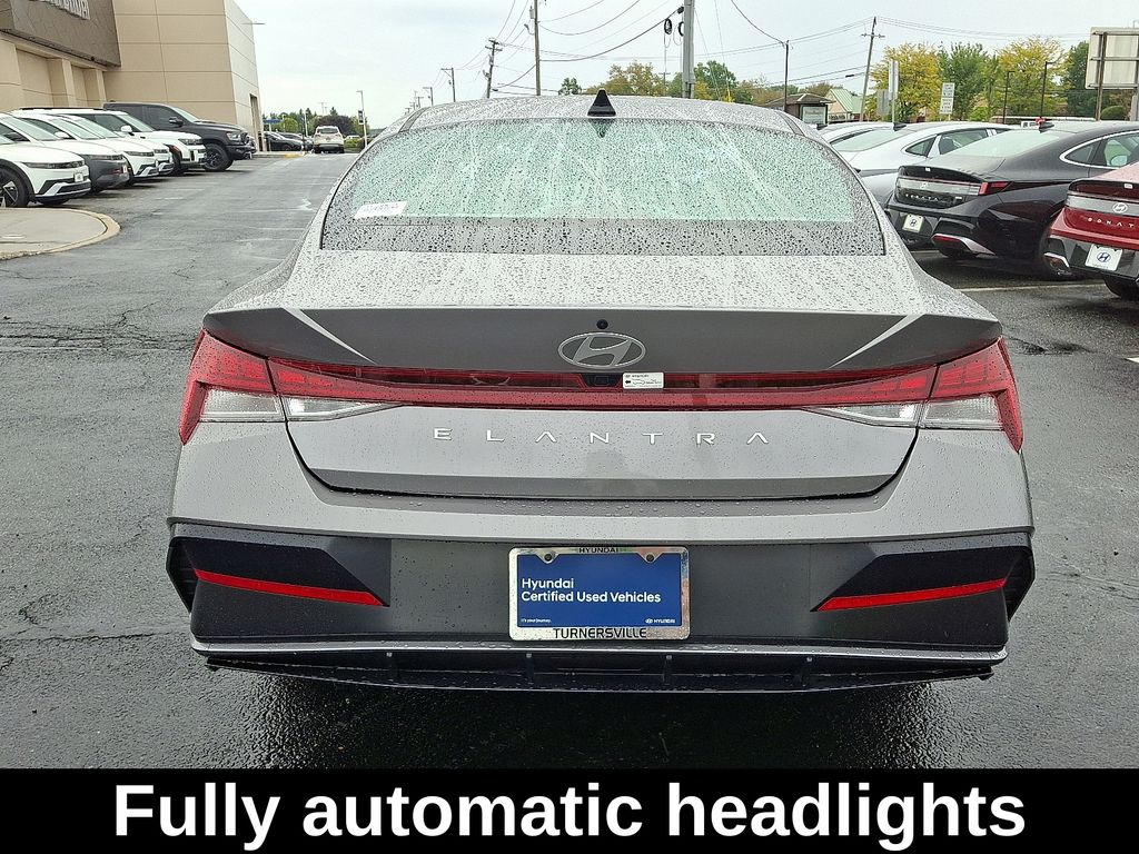 Thumbnail: 2025 Hyundai Elantra - 6
