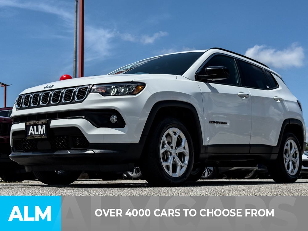 Used 2024 White Jeep Latitude image 2